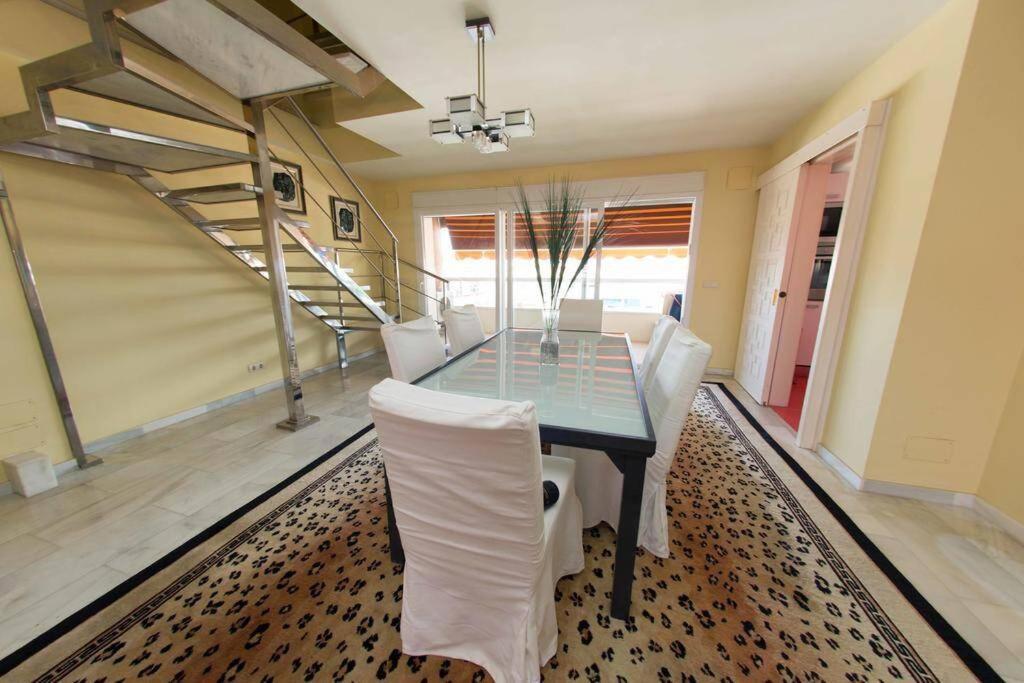 Appartement Penthouse With Private Pool, Hot Tub Jacuzzi With Sea Views And Chill-out Zone, Close To The Sea