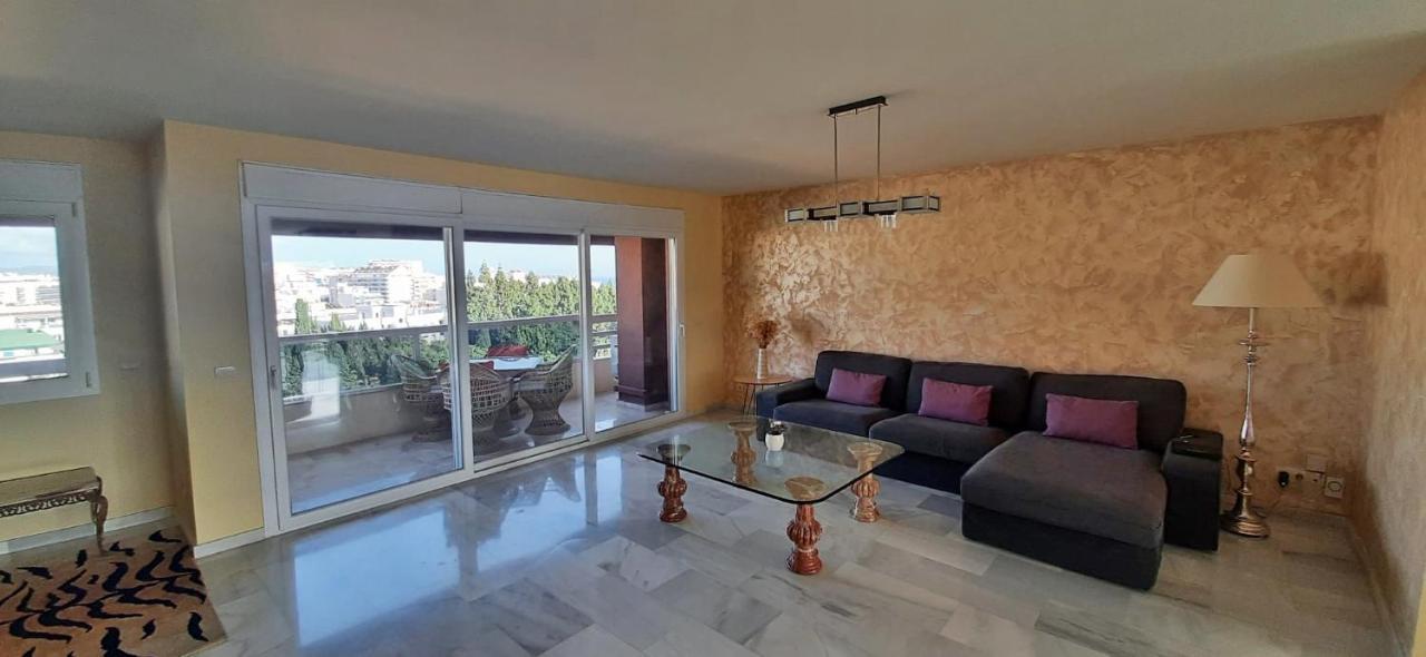 Appartement Penthouse With Private Pool, Hot Tub Jacuzzi With Sea Views And Chill-out Zone, Close To The Sea Marbella