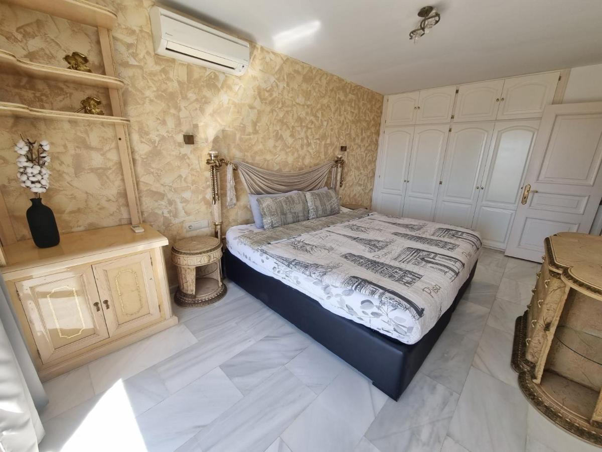 Appartement Penthouse With Private Pool, Hot Tub Jacuzzi With Sea Views And Chill-out Zone, Close To The Sea *
